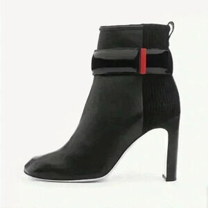 🔥Rag & Bone x Star Wars Ellis
Force Boots Limited Edt
Black Leather Booties Sz 9